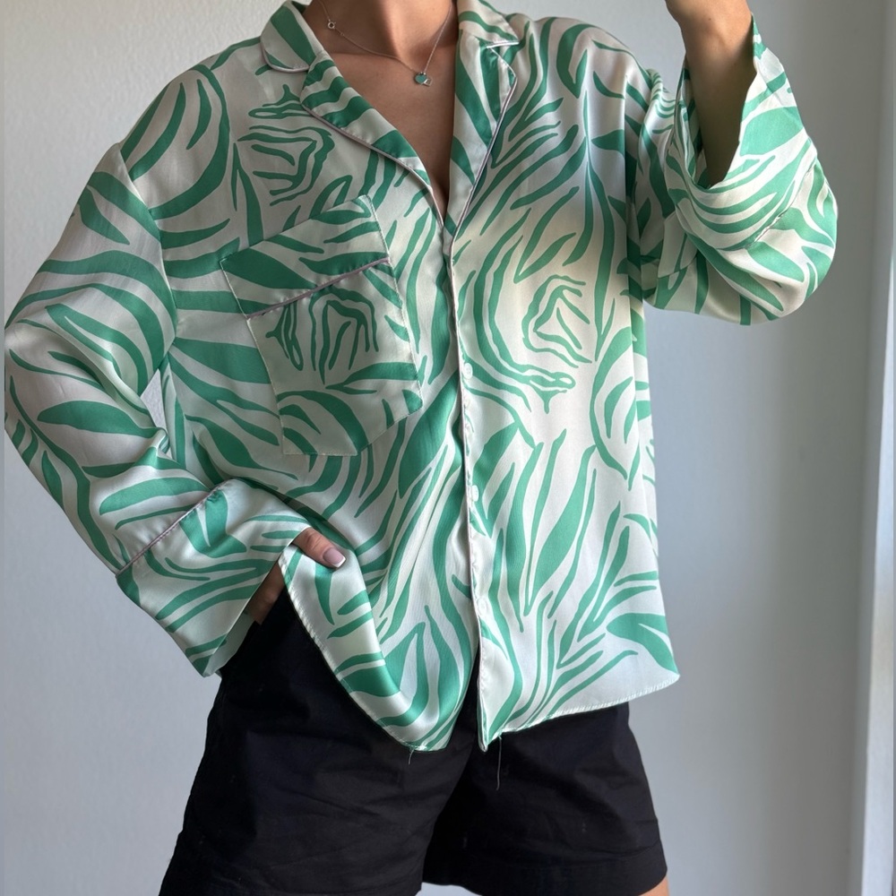 Zara Shirt - Picture 2 of 7
